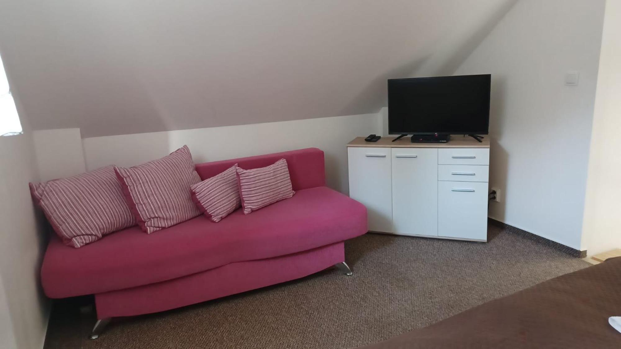 Apartmany Orlova Екстер'єр фото